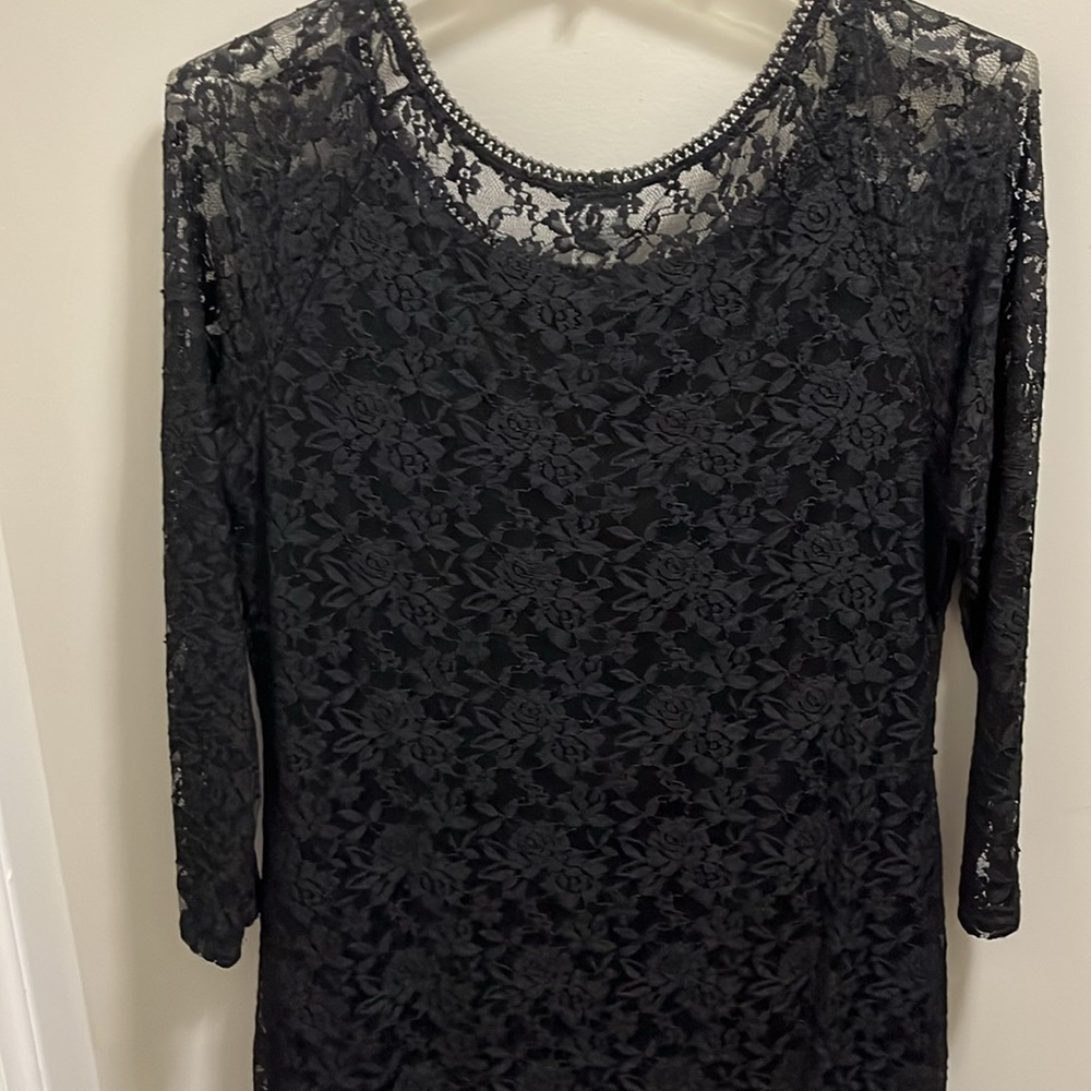 LIKE NEW 2X Black Wrapper Brand Long Sleeved Lace Dress Completely Lined!!! - Picture 8 of 8